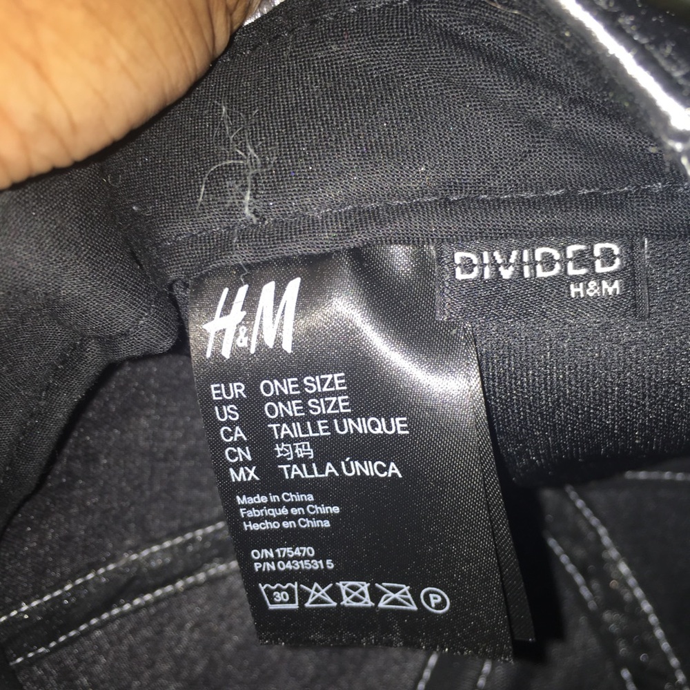 H&M Hat - Picture 3 of 4